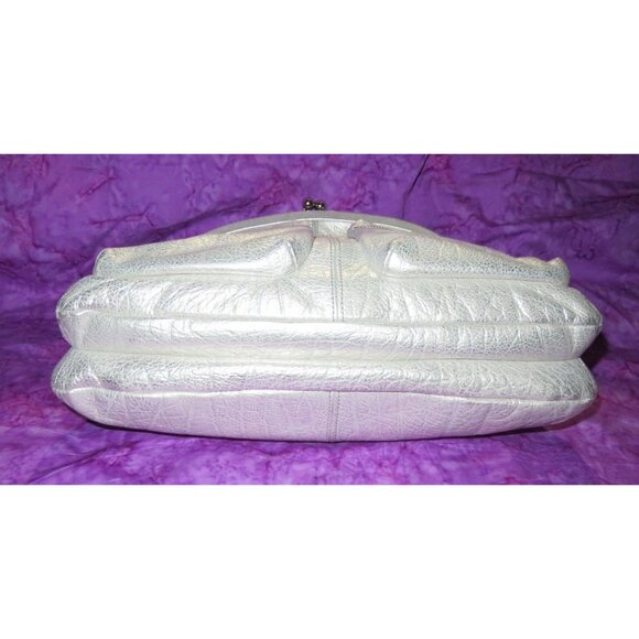 Coach 2009 Bleecker Street Limited Edition Platinum Extra Large Framed Kisslock - Picture 5 of 15